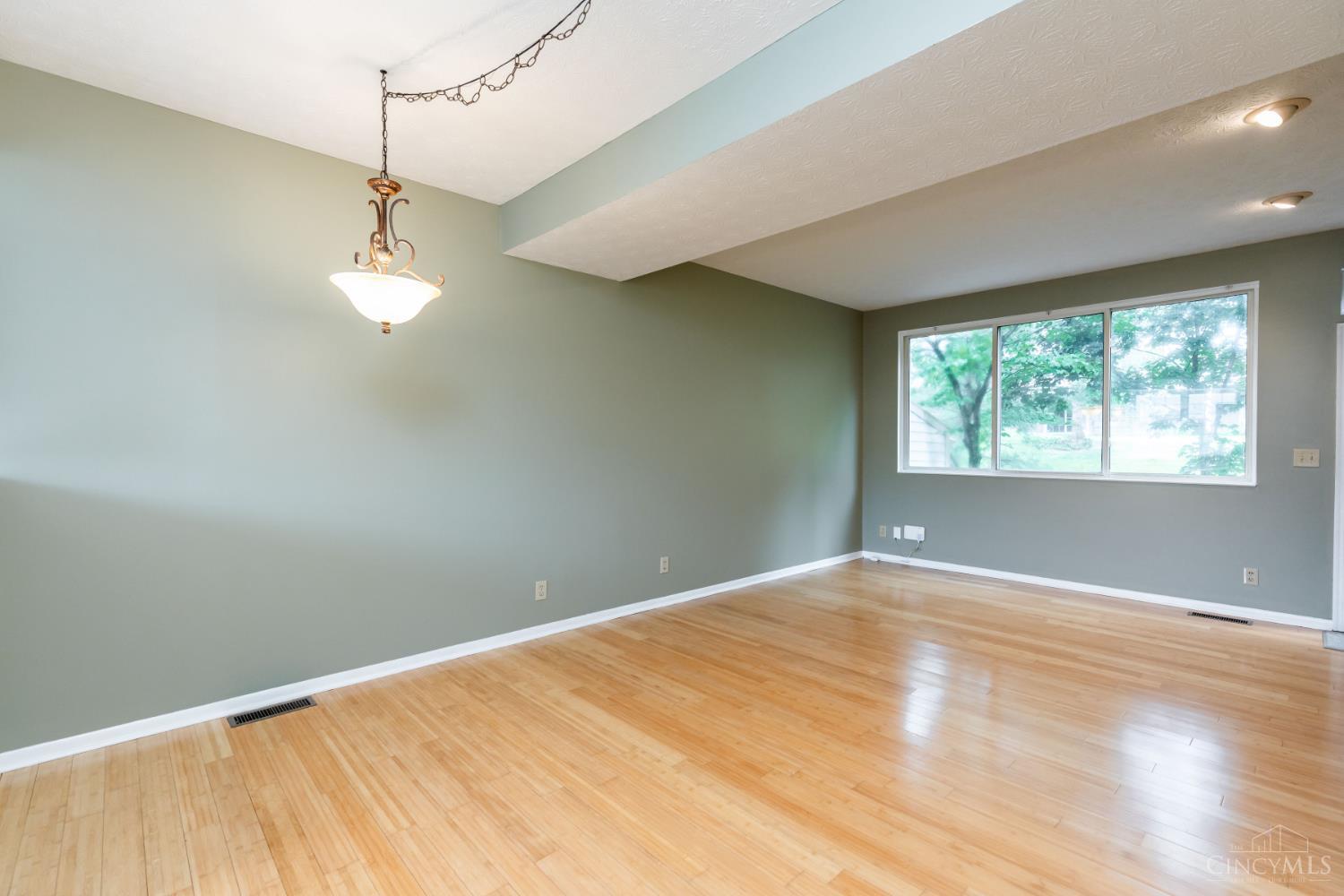 2452 Doeview Court, Cincinnati, OH, 45230 — photo 6
