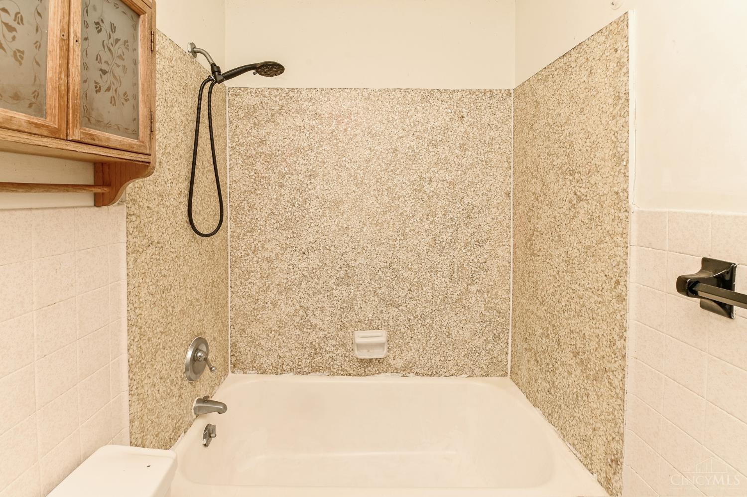 8352 Lyness Drive, Colerain Twp, OH, 45239 — photo 25
