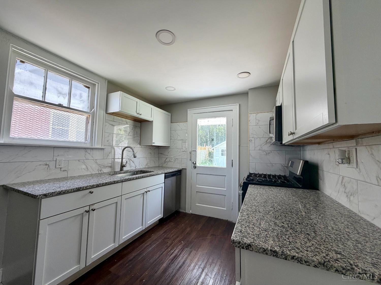 1217 Groesbeck Rd, Cincinnati, OH, 45224 — photo 5