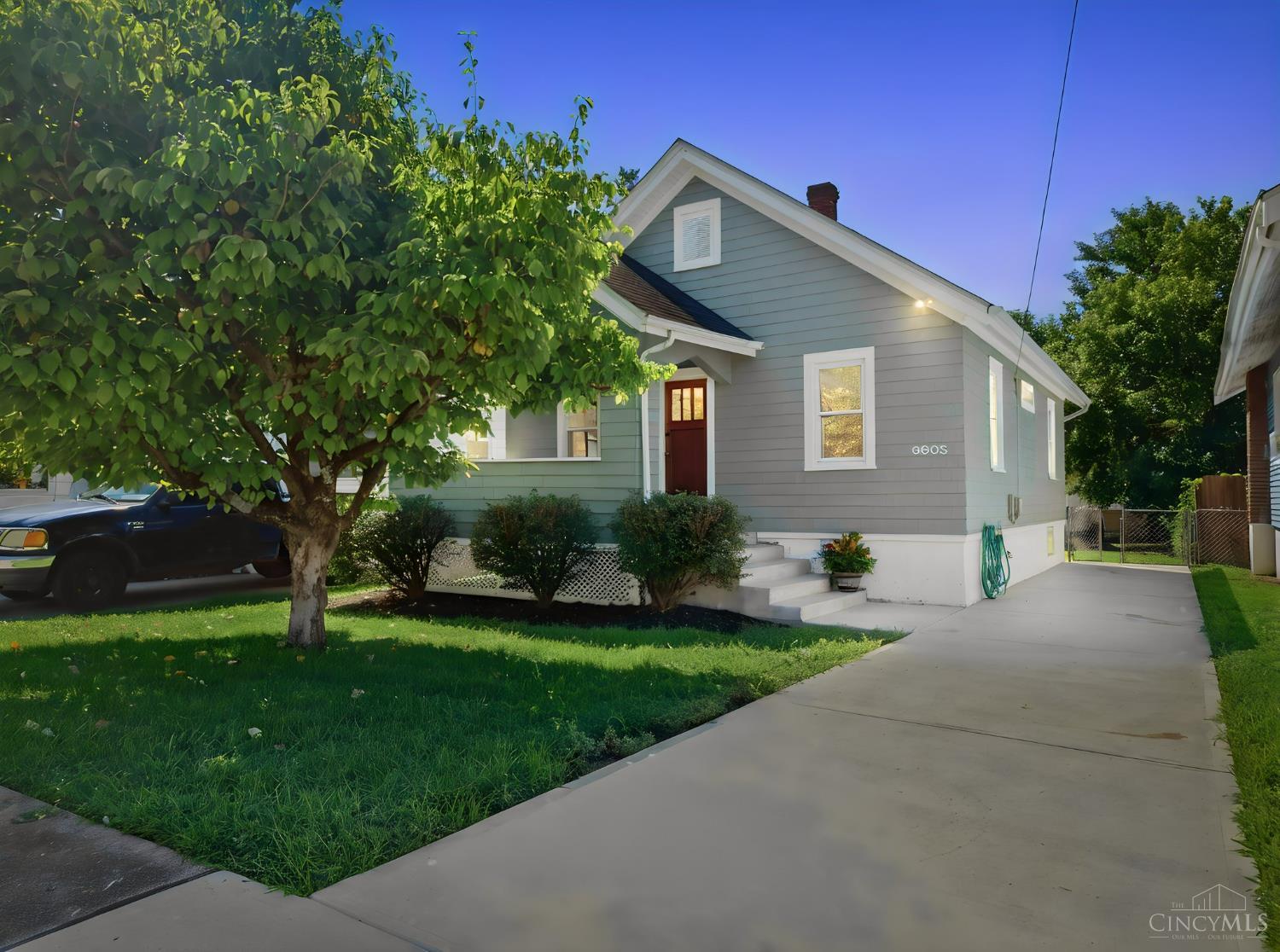 Photo 2 of Single family home for sale at 6905 Palmetto St, Cincinnati, OH 45227 | MLS# 1889113 | Listing updated on 2026-09-16
