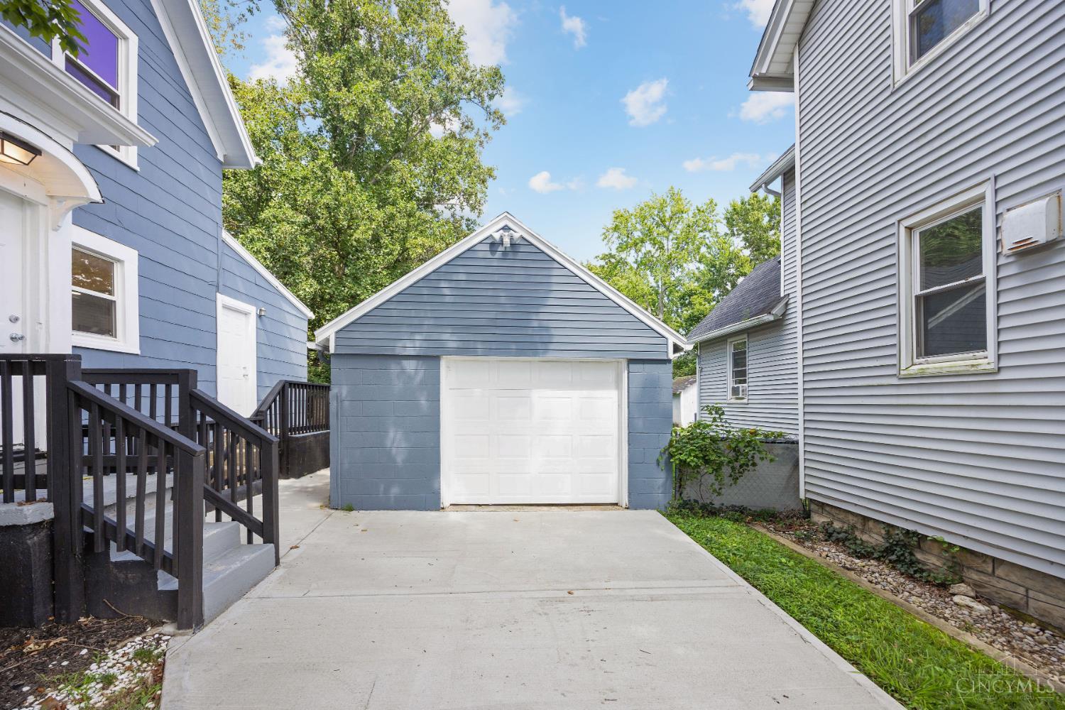 6832 Kenton Avenue, Silverton, OH, 45236 — photo 4