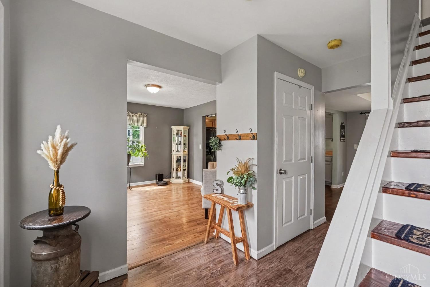 2nd image of 3275 Huntsman Tr, Amelia, OH 45102 | MLS# 1891007