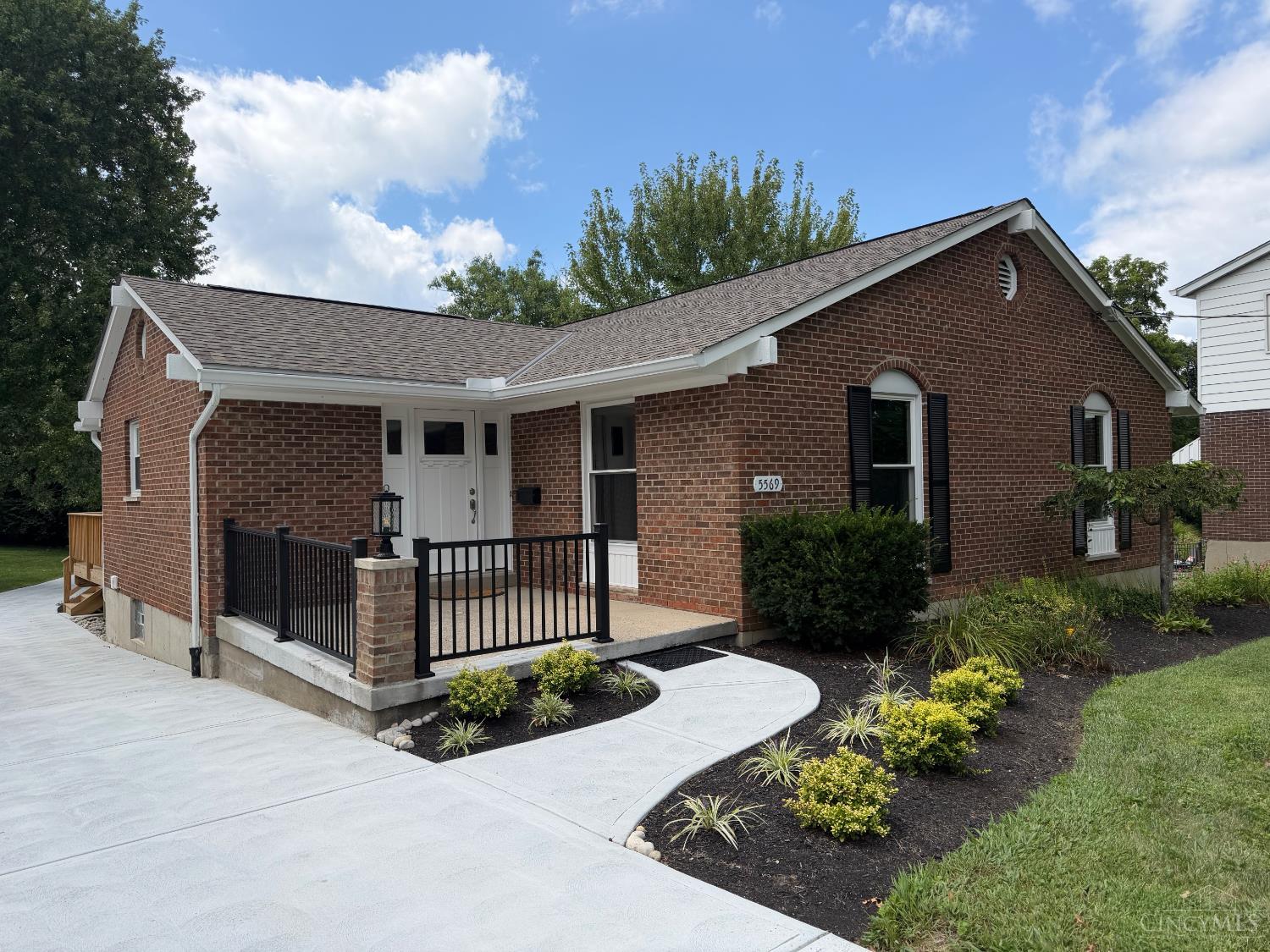 1st image of 5569 Goldcrest Dr, Green Twp, OH 45238 | MLS# 1891014