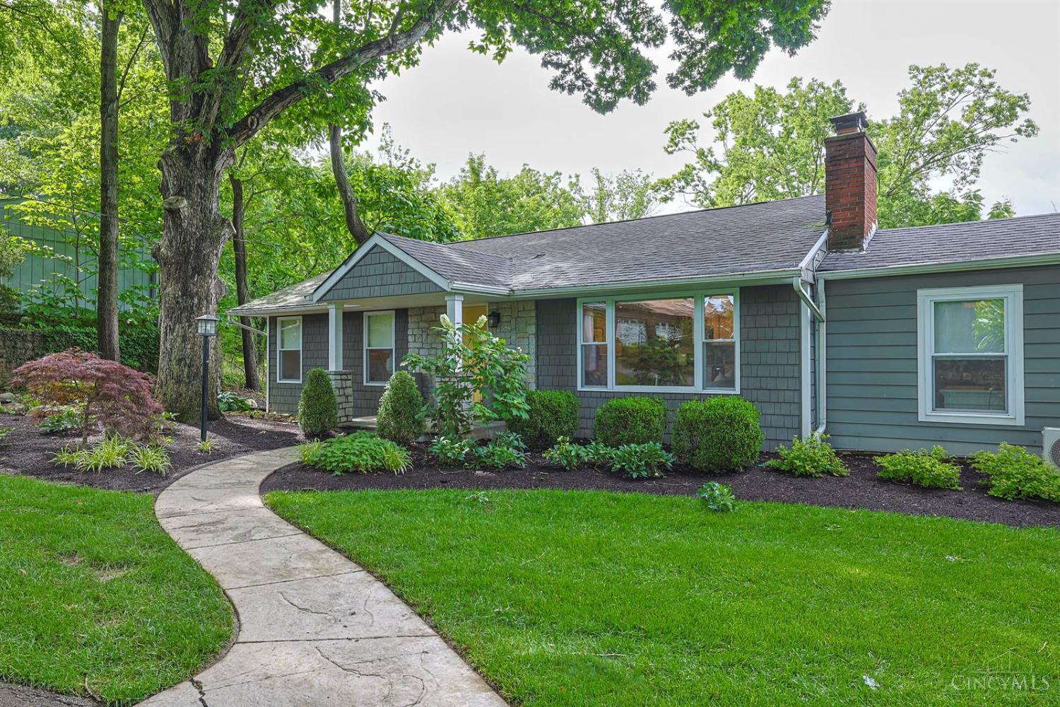 211 Hilltop Lane, Wyoming, OH, 45215 — photo 41