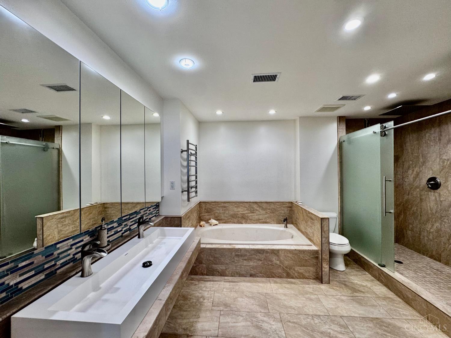 3533 Amberacres Drive #405E, Cincinnati, OH, 45237 — photo 43