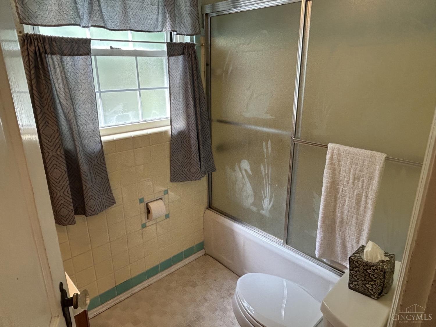 1305 Coolidge Avenue, Anderson Twp, OH, 45230 — photo 8