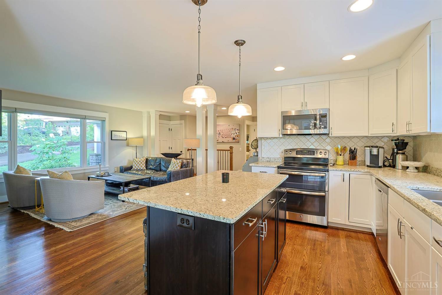 211 Hilltop Lane, Wyoming, OH, 45215 — photo 18