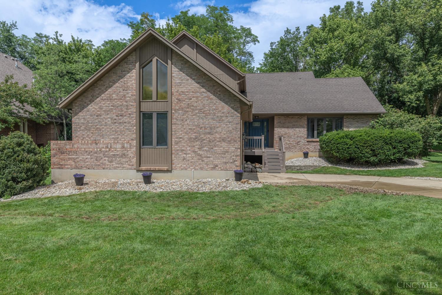 3rd image of 1828 W Tamarron, Springboro, OH 45066 | MLS# 1890980