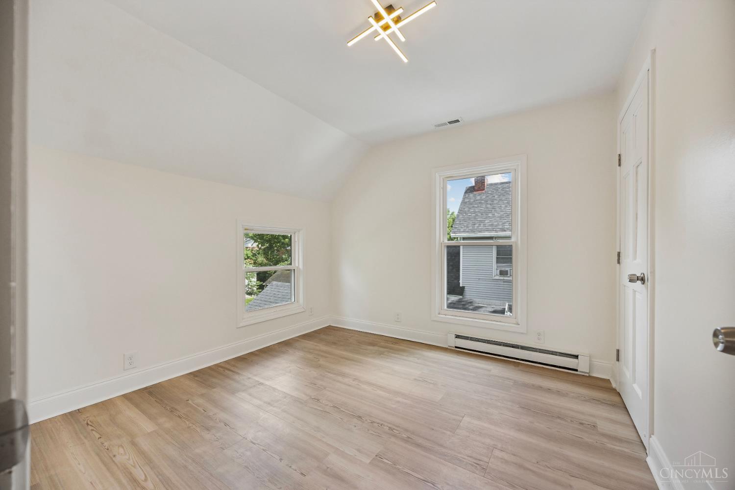 6832 Kenton Avenue, Silverton, OH, 45236 — photo 18
