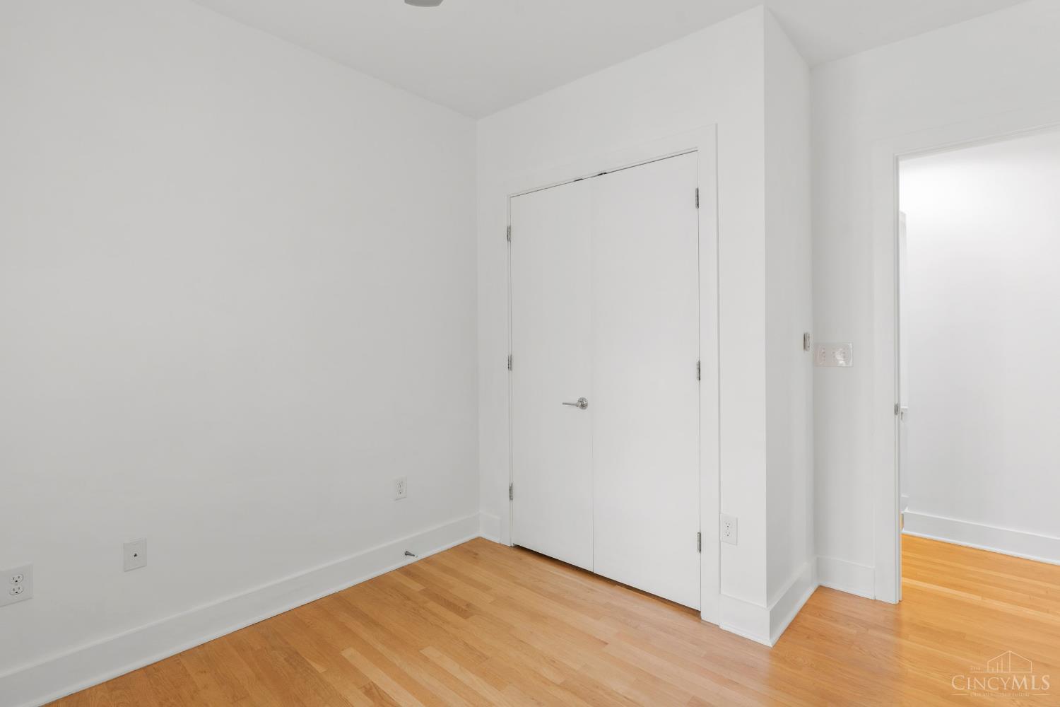 11 Mercer Street, Cincinnati, OH, 45202 — photo 17