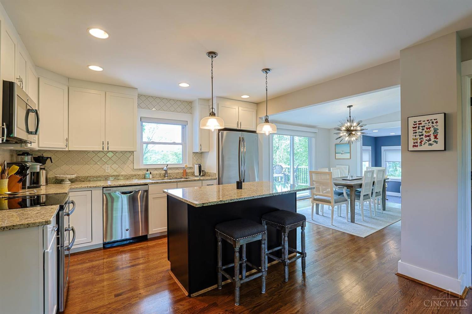 211 Hilltop Lane, Wyoming, OH, 45215 — photo 16