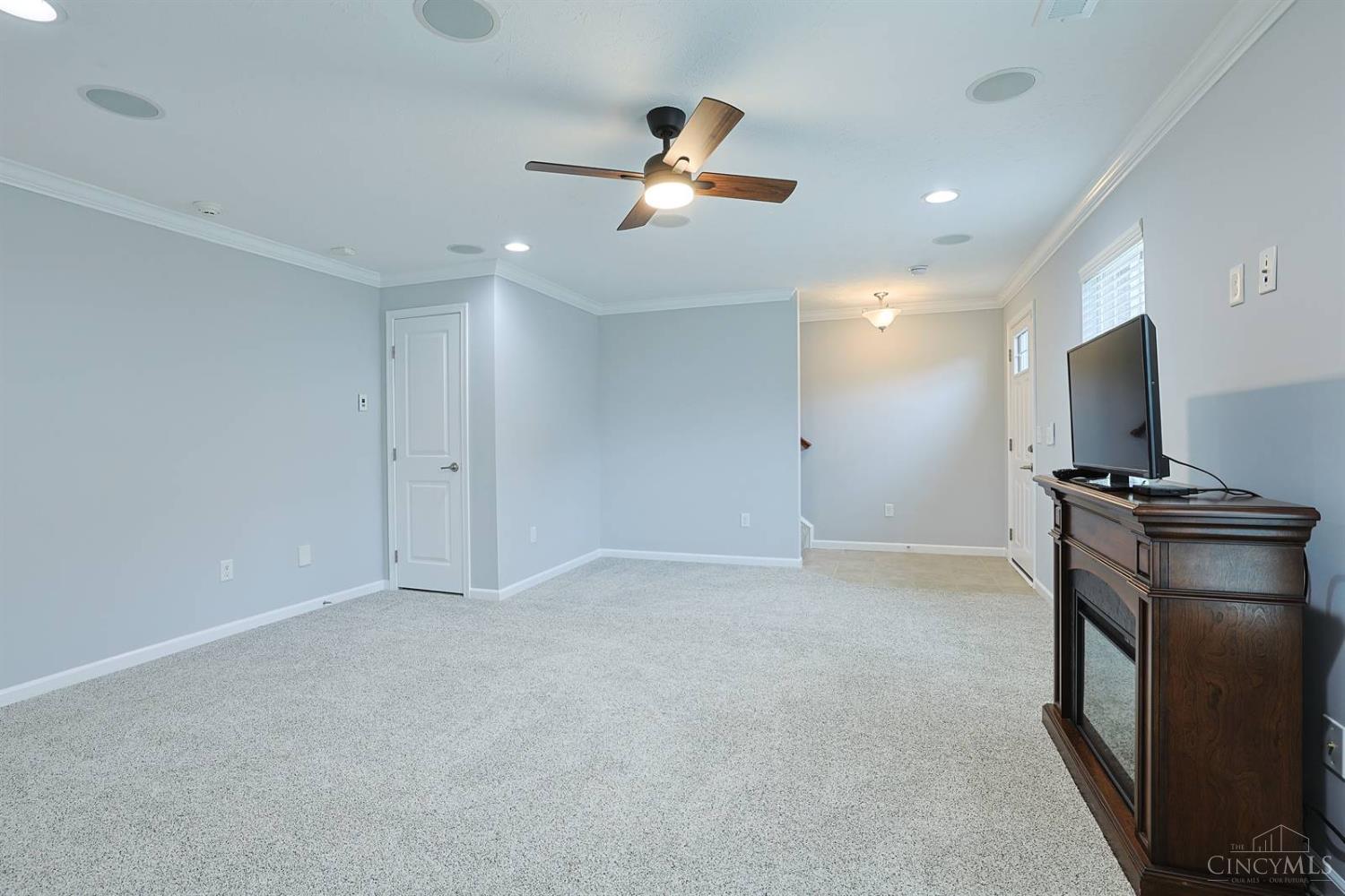 9558 Cobblestone Walk, West Chester, OH, 45069 — photo 12