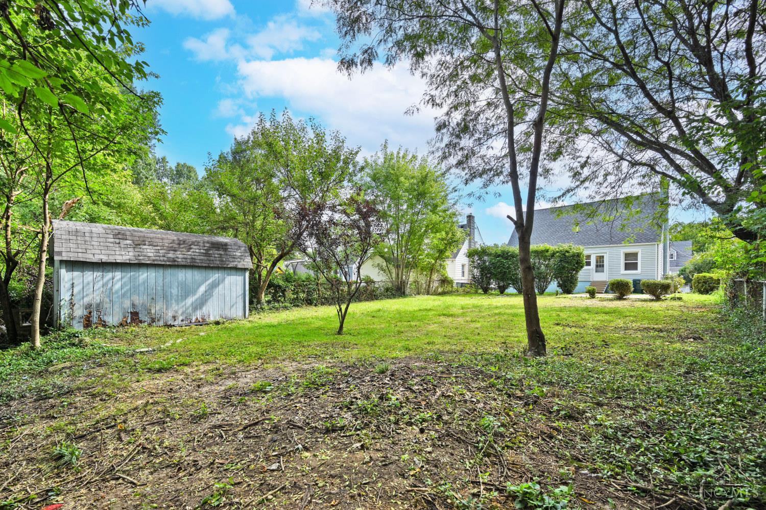 33rd image of 1321 Bursal Ave, Cincinnati, OH 45230 | MLS# 1890970
