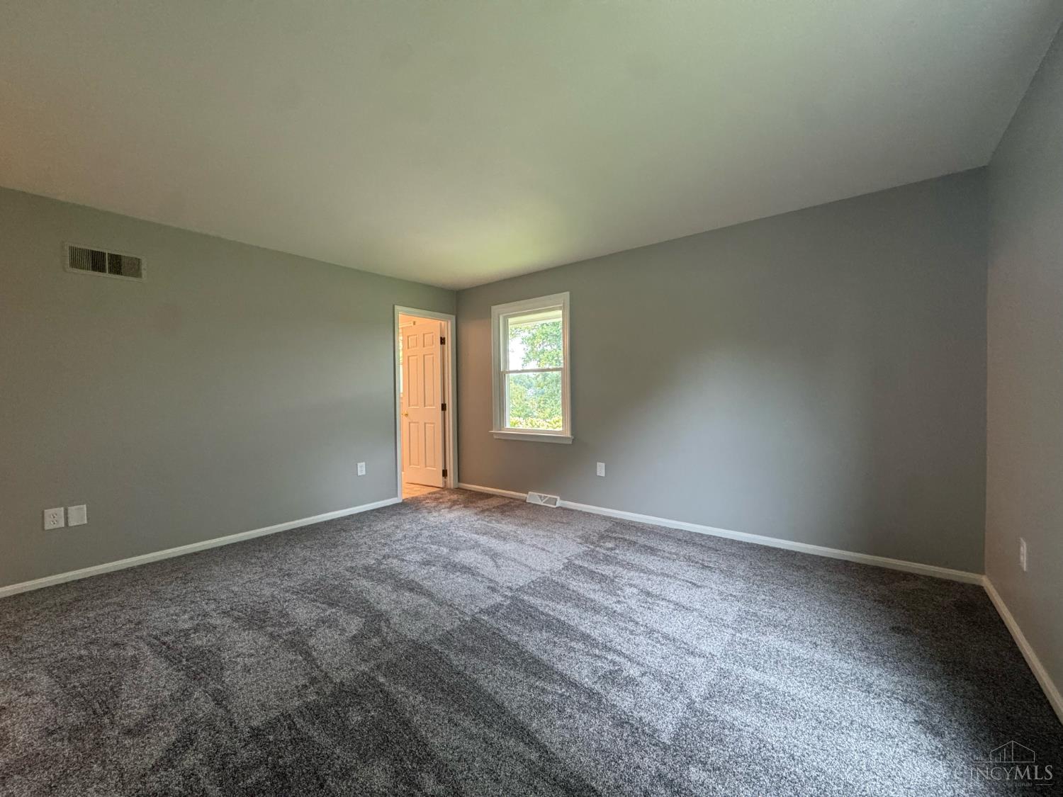 5569 Goldcrest Drive, Green Twp, OH, 45238 — photo 24