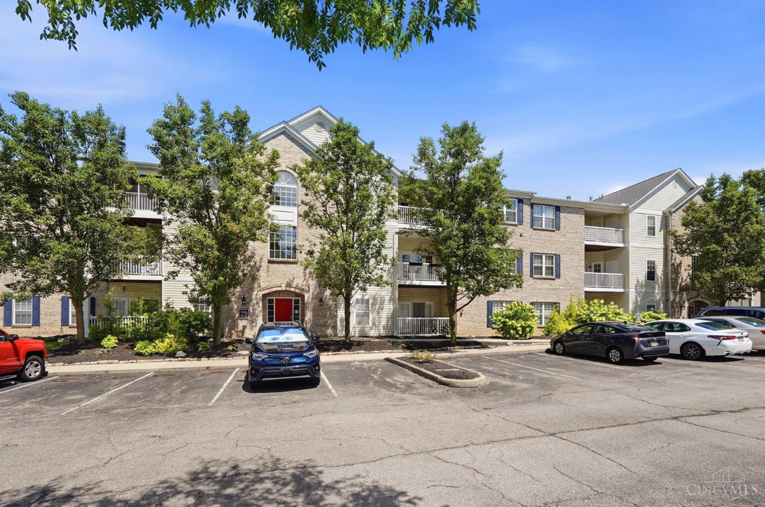 1st image of 5413 Michelles Oak Ct #H, Green Twp, OH 45248 | MLS# 1890105