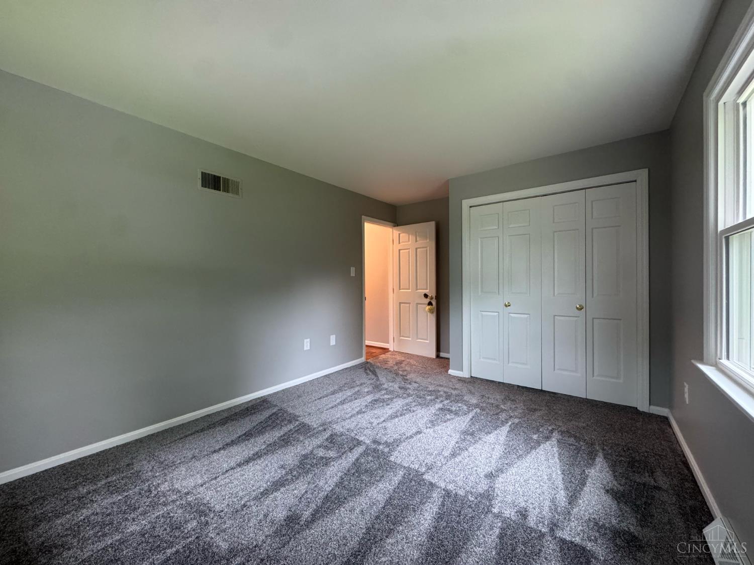 5569 Goldcrest Drive, Green Twp, OH, 45238 — photo 17