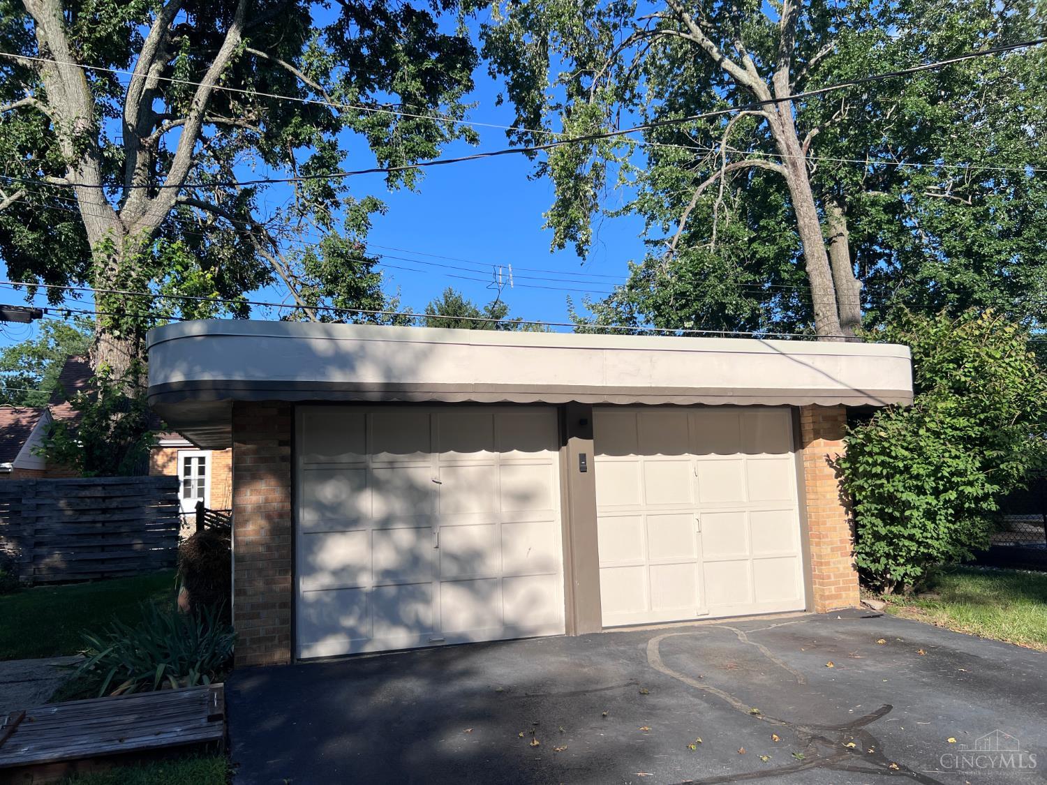 3rd image of 7236 Garden Rd, Sycamore Twp, OH 45236 | MLS# 1891012