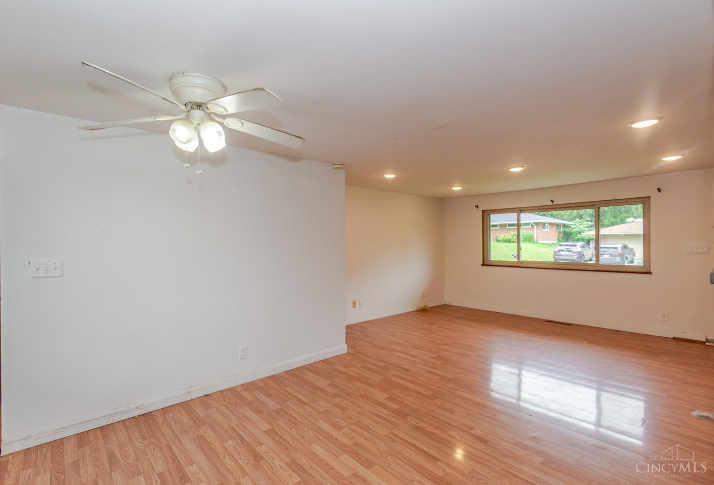 626 Upland Drive, West Carrollton, OH, 45449 — photo 8