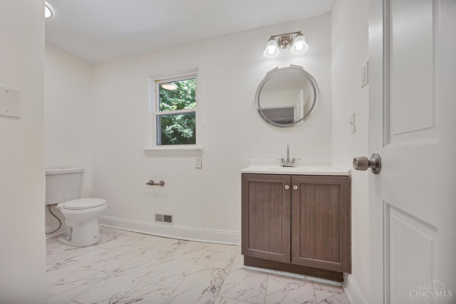 6832 Kenton Avenue, Silverton, OH, 45236 — photo 13