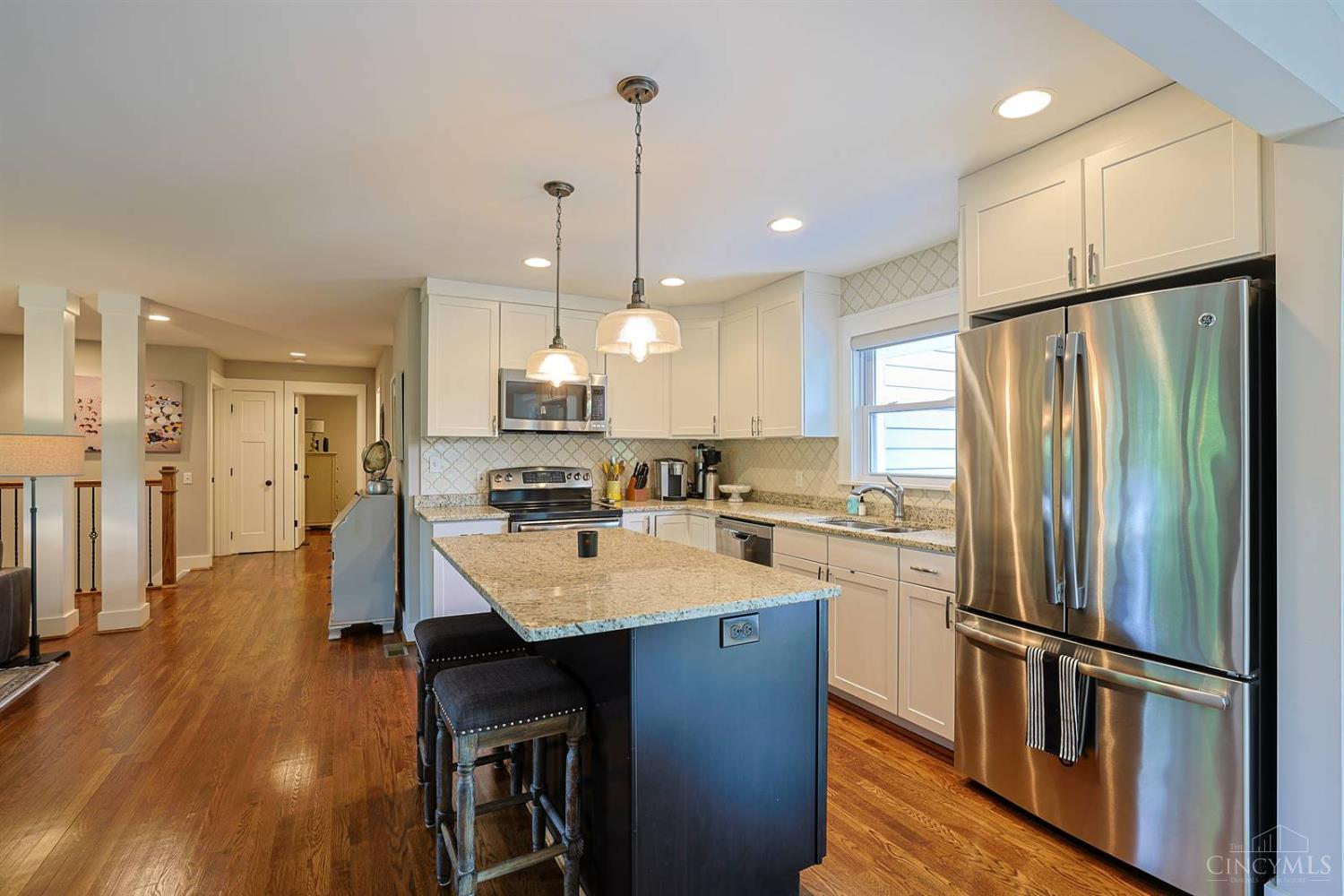 211 Hilltop Lane, Wyoming, OH, 45215 — photo 17