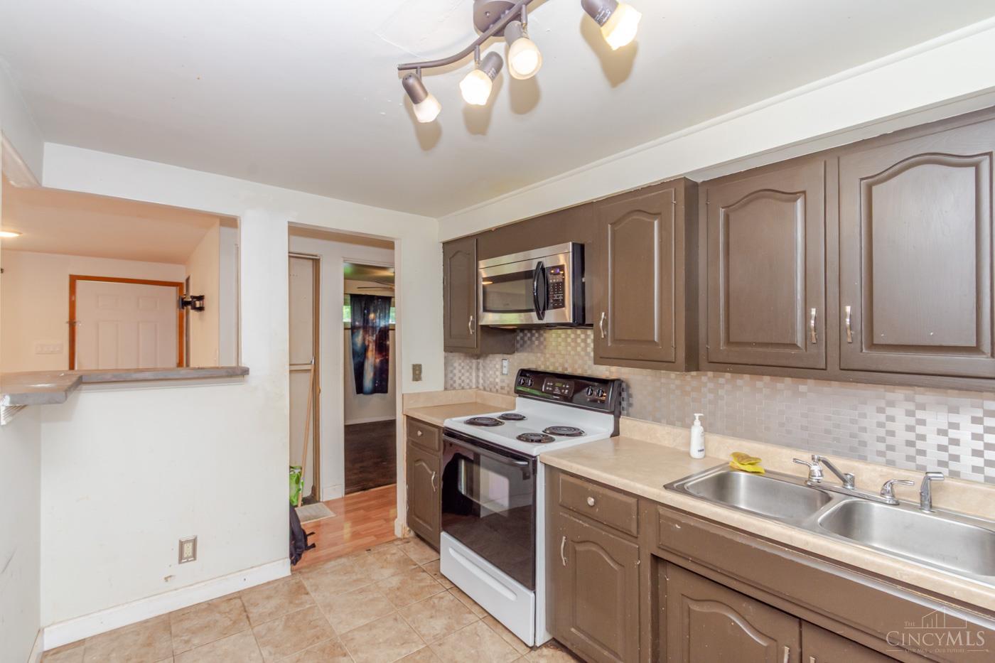 626 Upland Drive, West Carrollton, OH, 45449 — photo 18