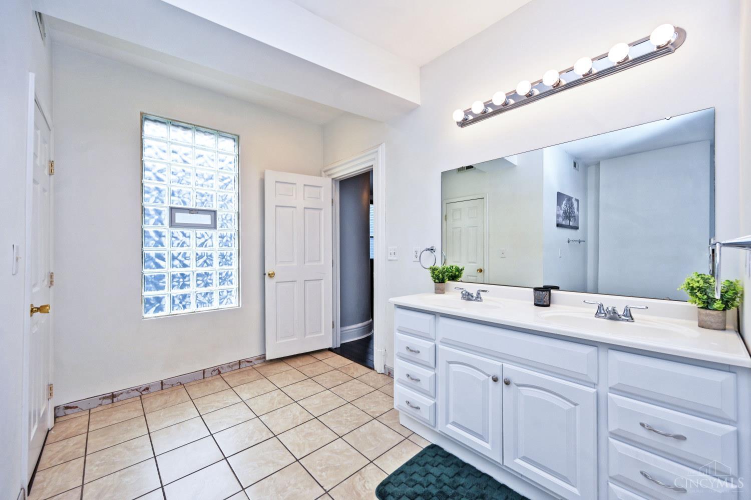 1730 Fairfax Avenue, Cincinnati, OH, 45207 — photo 24