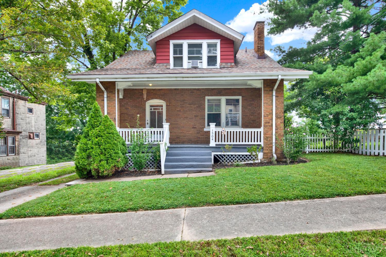 2nd image of 1504 Aster Pl, Cincinnati, OH 45224 | MLS# 1890736