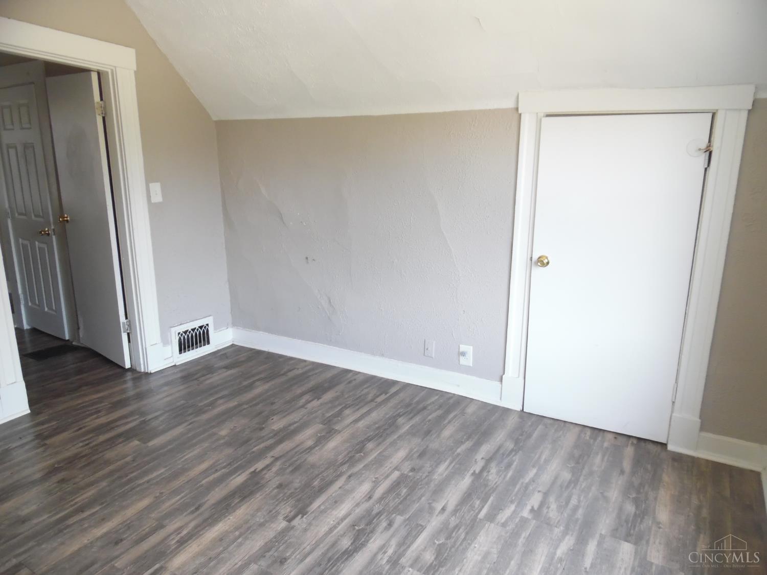 4747 Howard Avenue, Cincinnati, OH, 45223 — photo 12