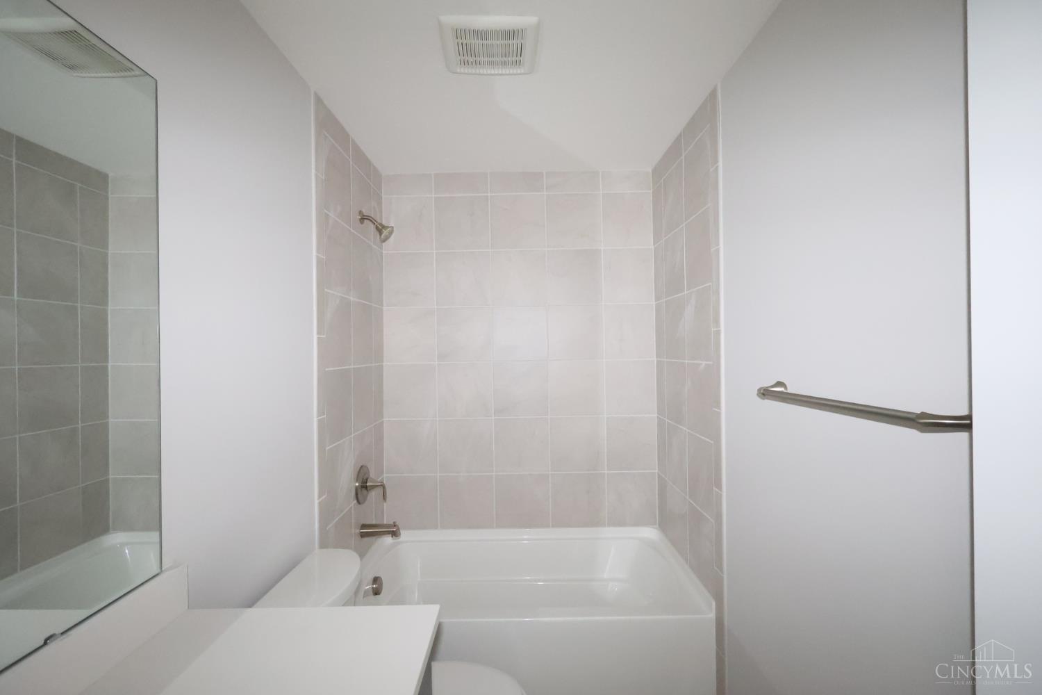 5767 Irwin Drive #139, Green Twp, OH, 45248 — photo 9