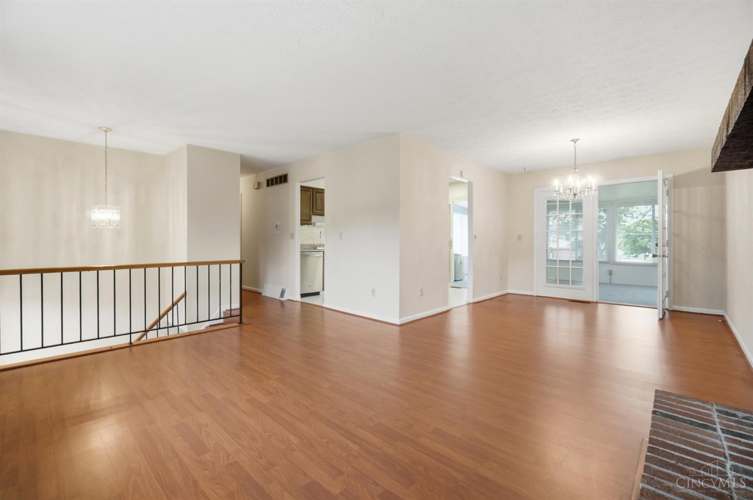 890 Summerfield Lane, Springdale, OH, 45240 — photo 27