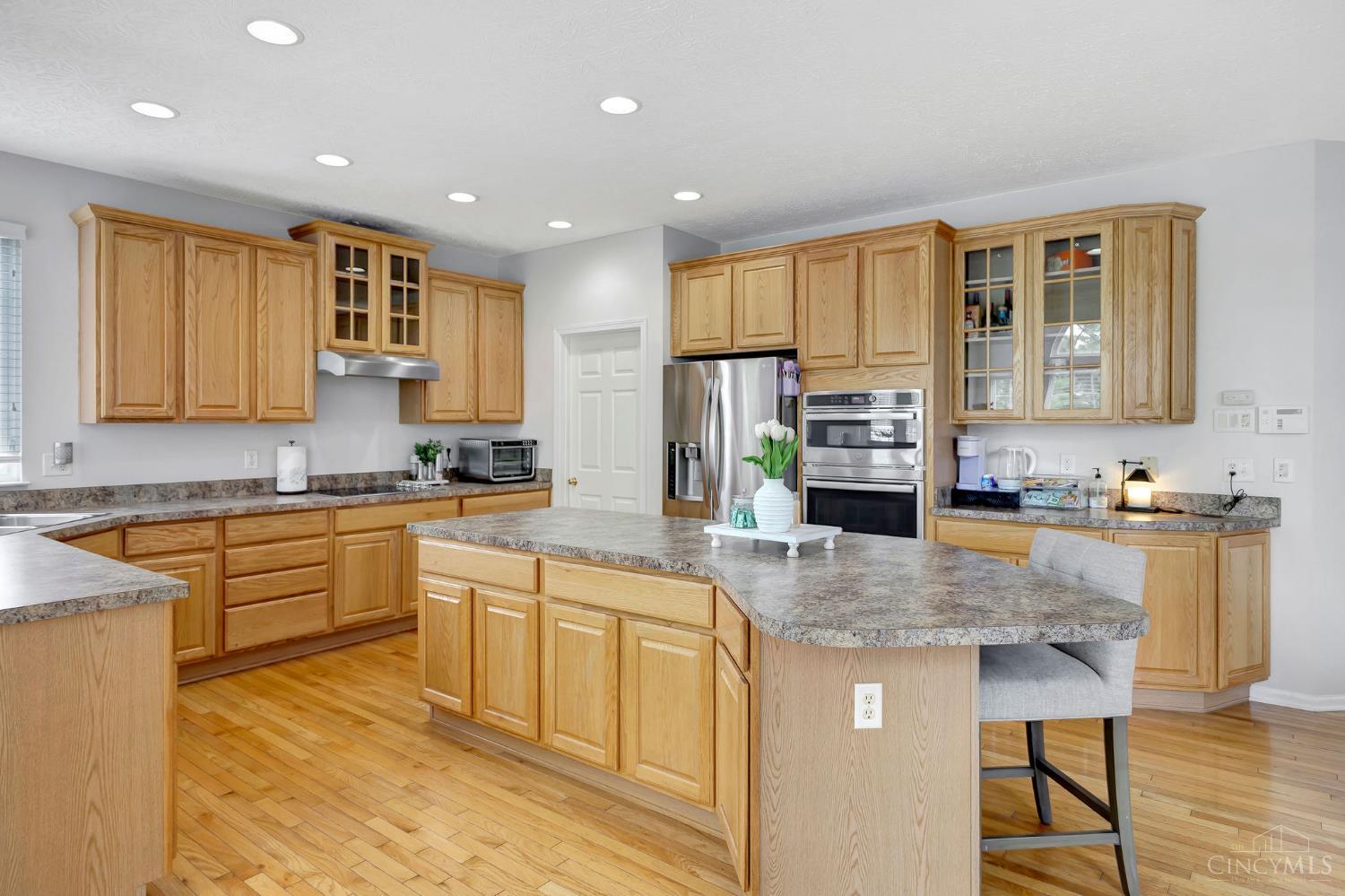 5170 Poets Way, Liberty Twp, OH, 45011 — photo 12