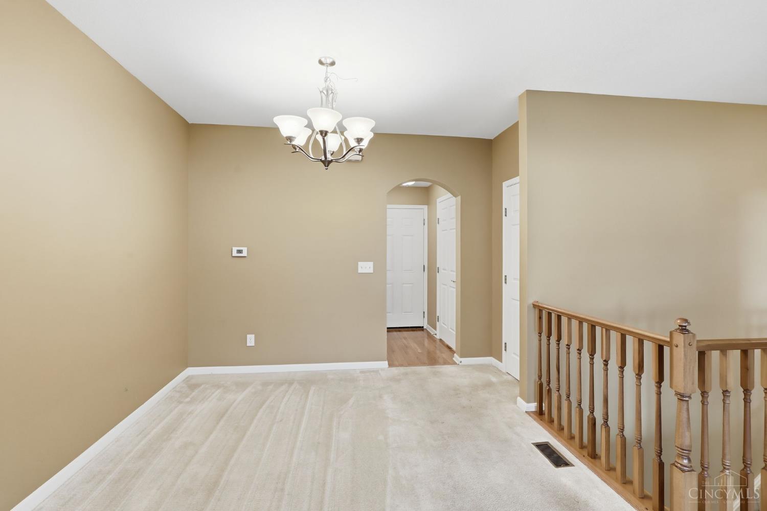 7886 Bridge Point Drive, Green Twp, OH, 45248 — photo 9