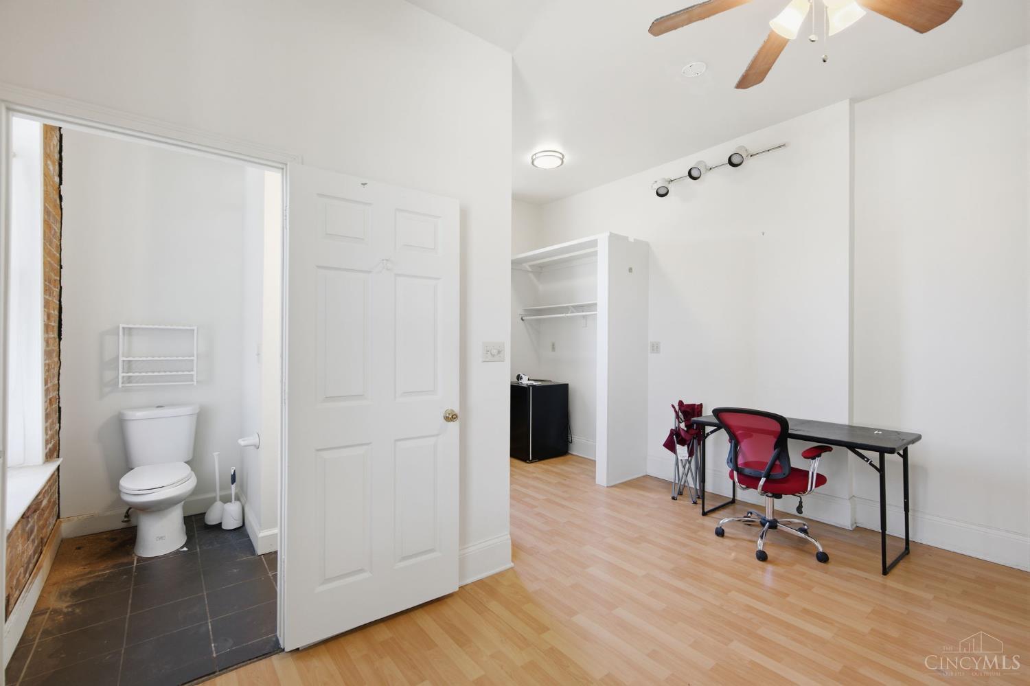 215 Warner Street, Cincinnati, OH, 45219 — photo 73