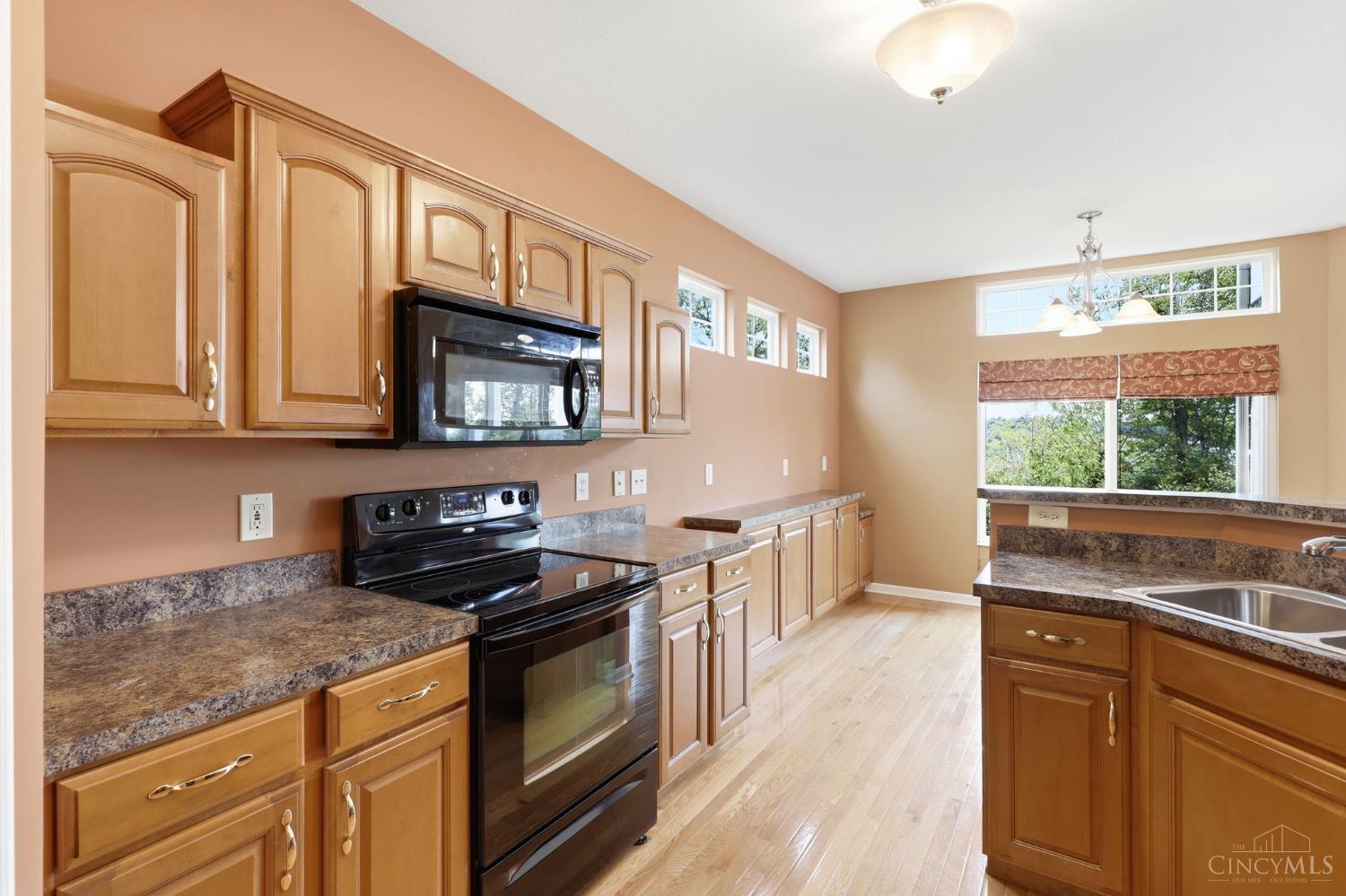 7886 Bridge Point Drive, Green Twp, OH, 45248 — photo 16