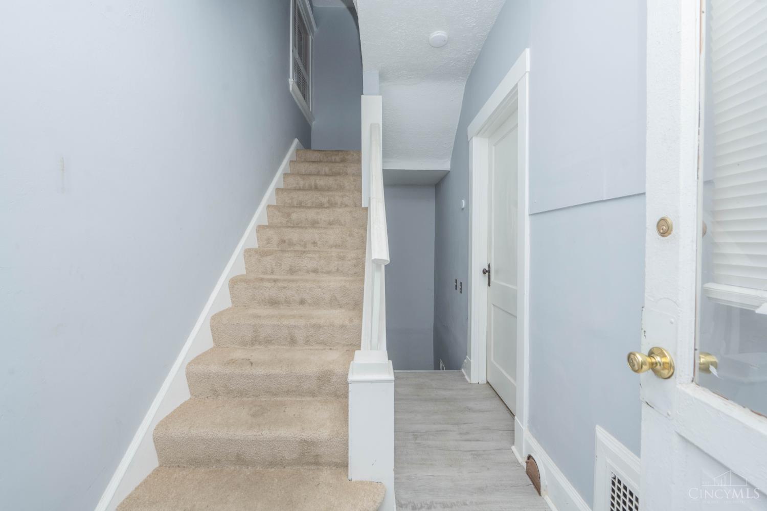 1063 Winfield Avenue, Cincinnati, OH, 45205 — photo 17