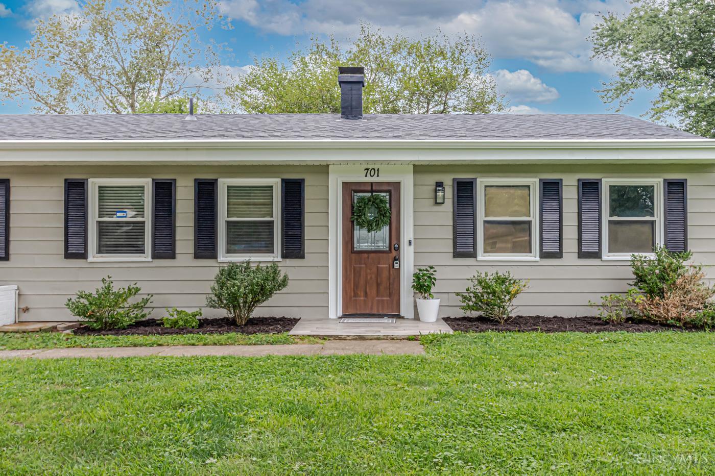 3rd image of 701 Easter Dr, Carlisle, OH 45005 | MLS# 1891040
