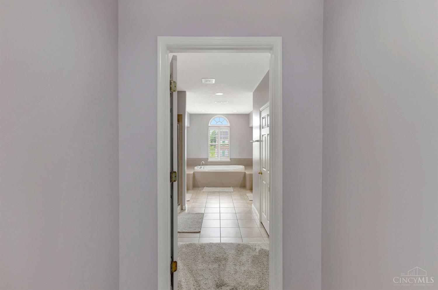 5170 Poets Way, Liberty Twp, OH, 45011 — photo 47