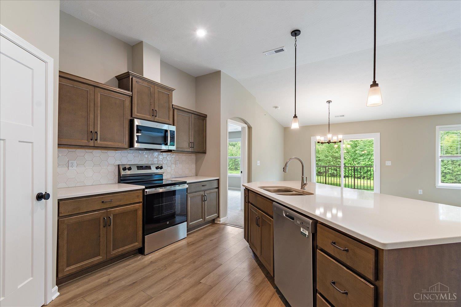 304 Parkview Lane #93304, Miami Twp, OH, 45150 — photo 5