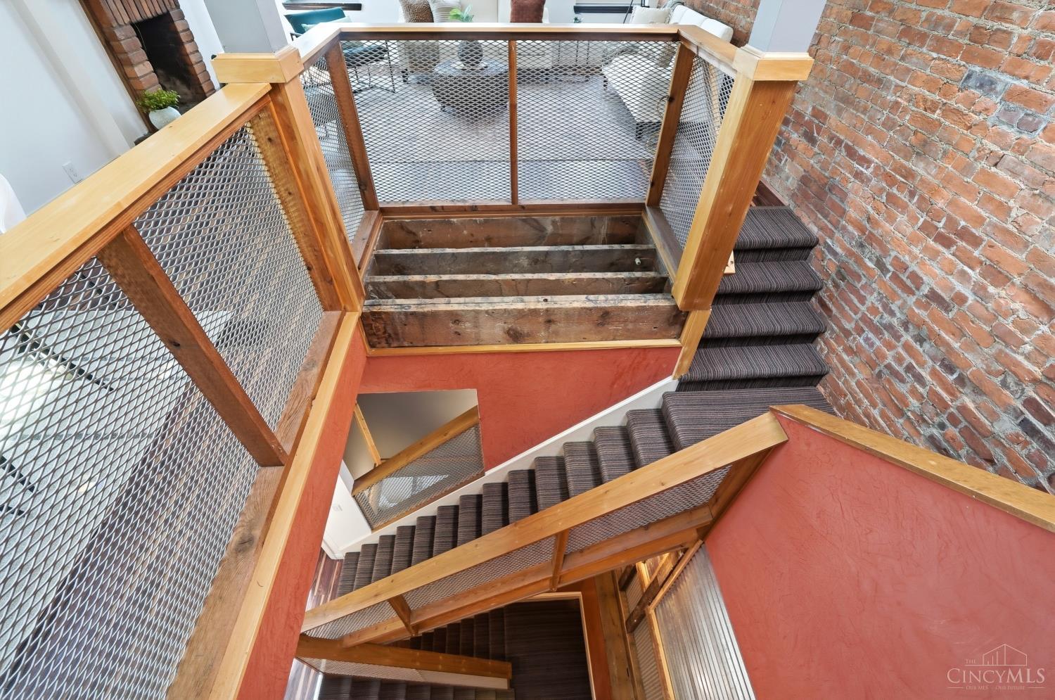 1810 Walker Street, Cincinnati, OH, 45202 — photo 27