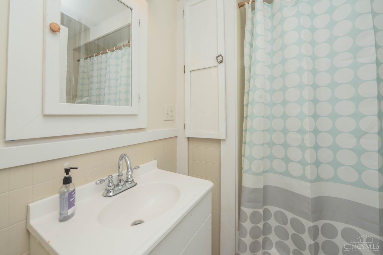 1063 Winfield Avenue, Cincinnati, OH, 45205 — photo 21