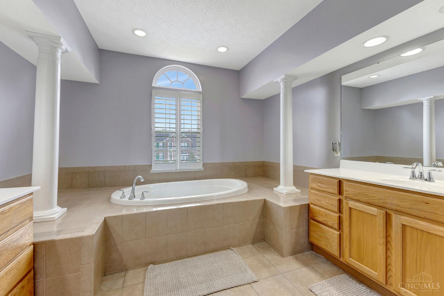 5170 Poets Way, Liberty Twp, OH, 45011 — photo 49