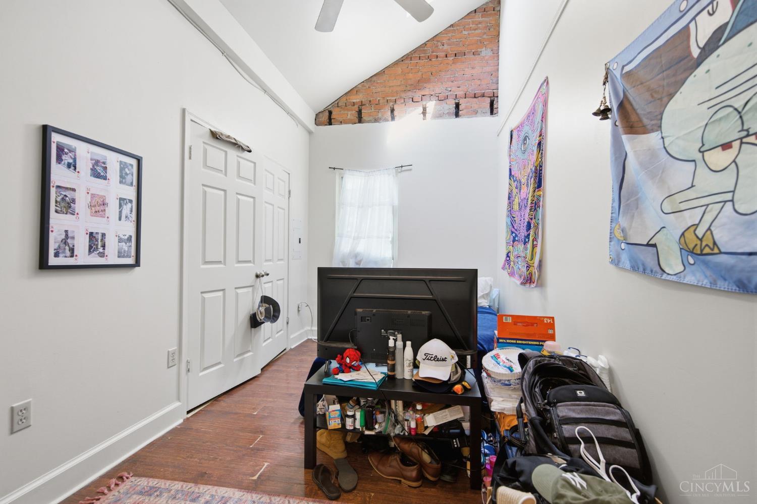 215 Warner Street, Cincinnati, OH, 45219 — photo 85