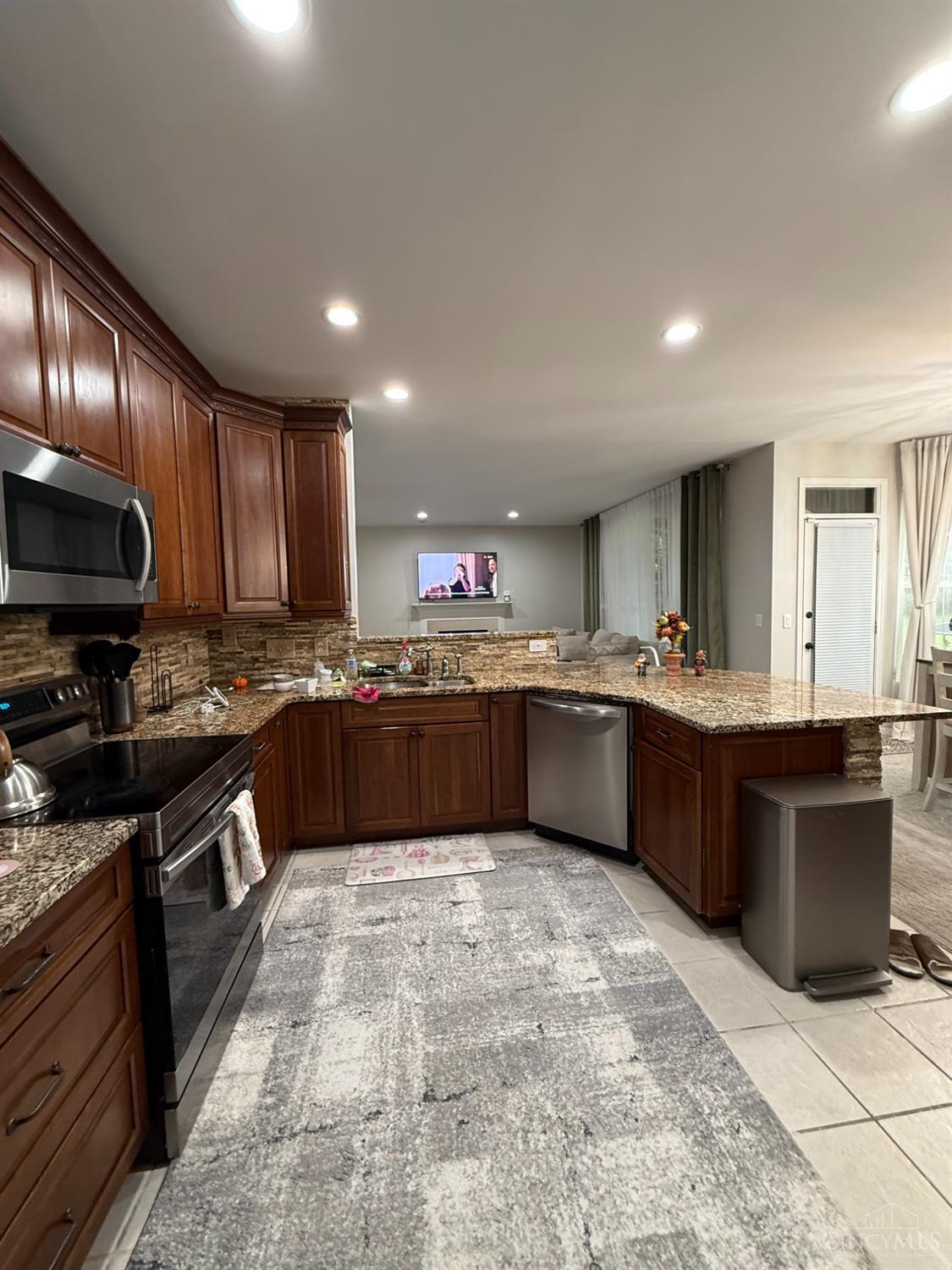 6007 Wedgwood Drive, Hamilton Twp, OH, 45152 — photo 12