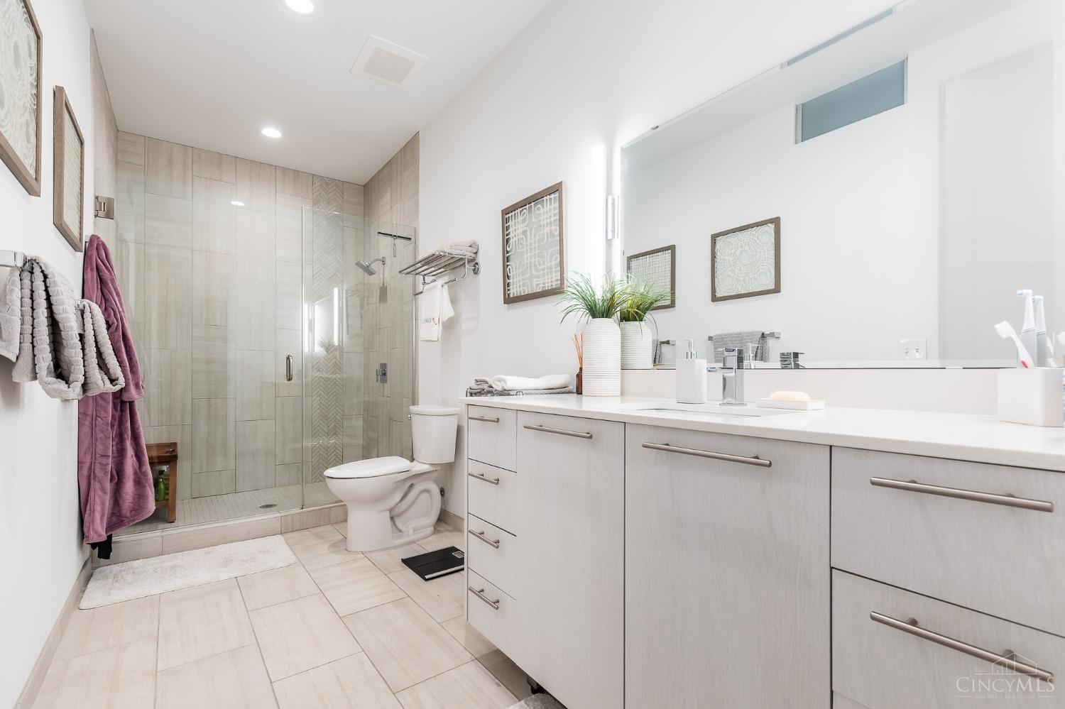 813 Broadway Street #102, Cincinnati, OH, 45202 — photo 27