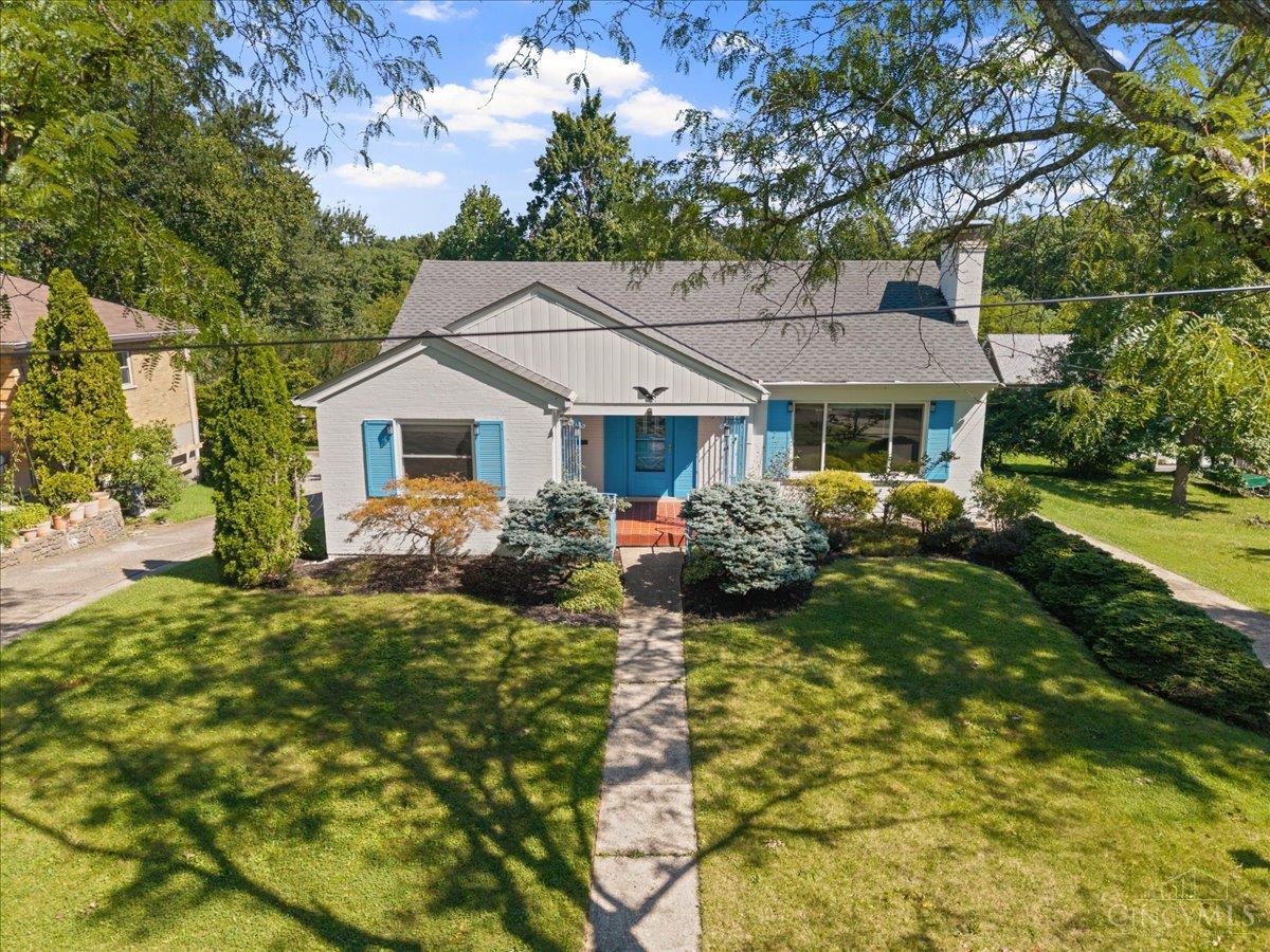 3rd image of 3010 Irvella Pl, Cincinnati, OH 45238 | MLS# 1891207