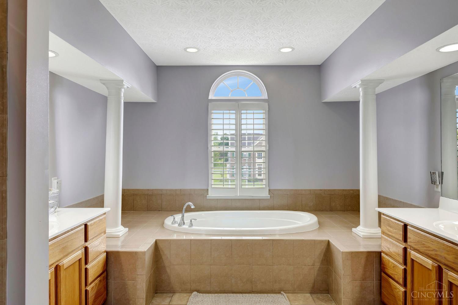 5170 Poets Way, Liberty Twp, OH, 45011 — photo 53