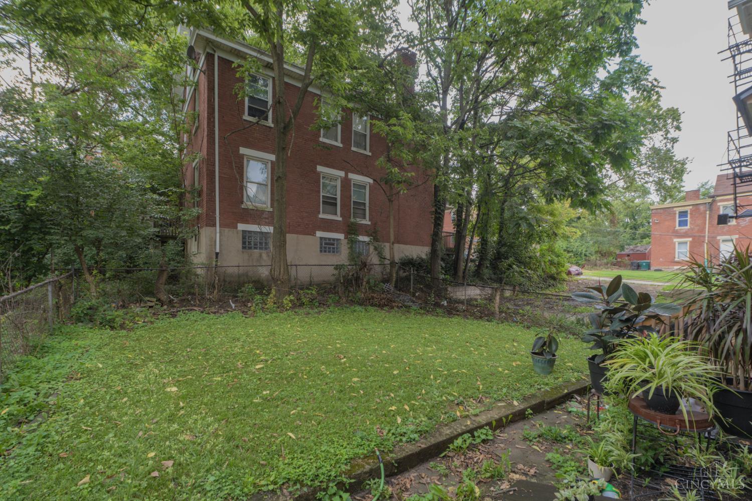 34th image of 1063 Winfield Ave, Cincinnati, OH 45205 | MLS# 1891046