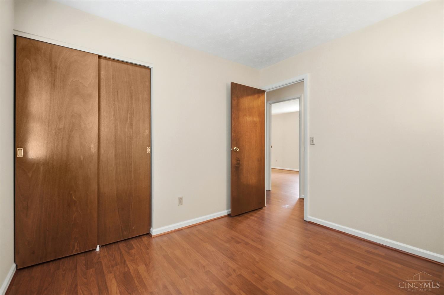890 Summerfield Lane, Springdale, OH, 45240 — photo 36