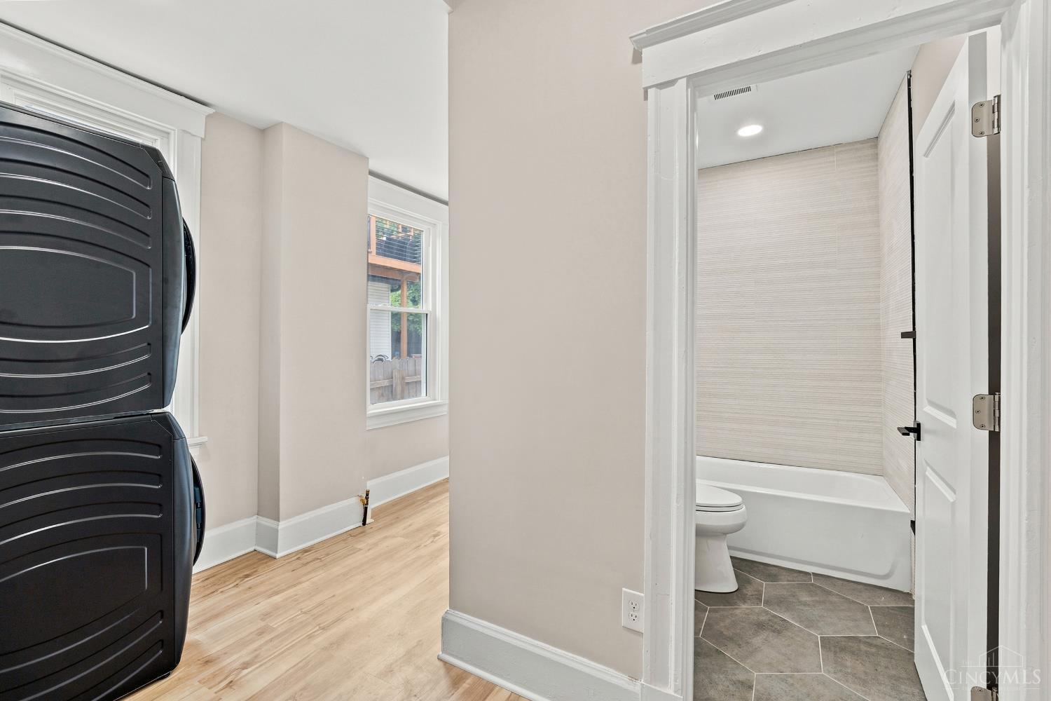 1860 Kinney Avenue, Cincinnati, OH, 45207 — photo 15