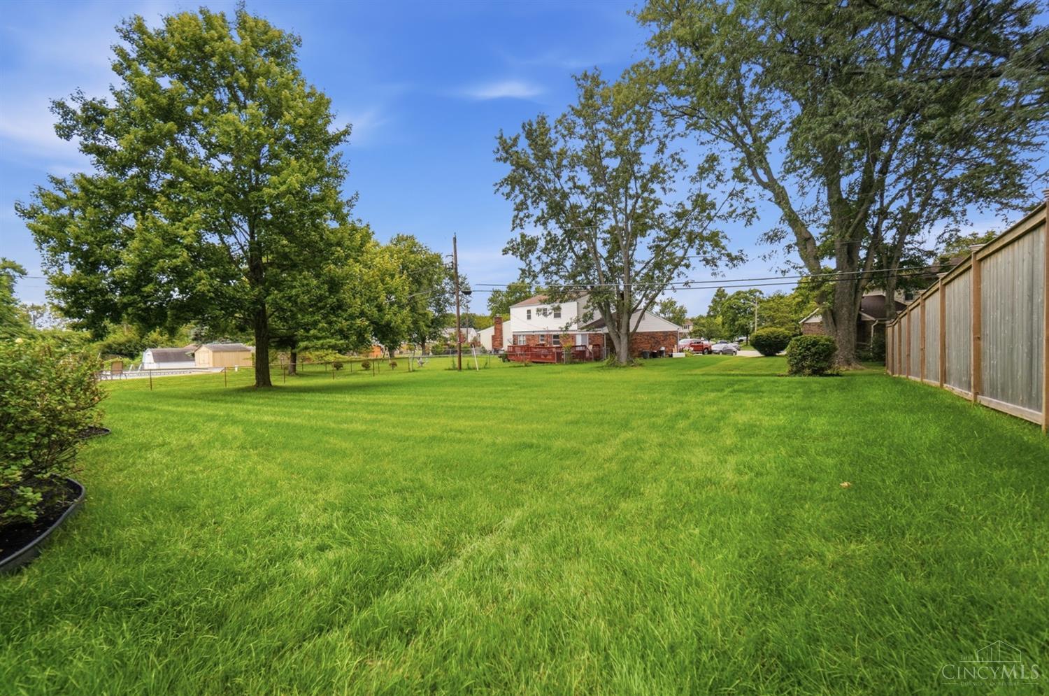 890 Summerfield Lane, Springdale, OH, 45240 — photo 12